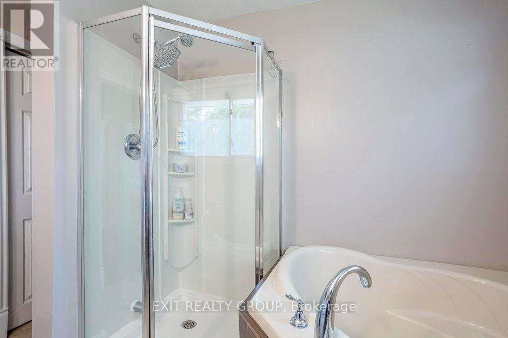 12 Nelson Street, Quinte West, Ontario  K0K 1E0 - Photo 24 - X12407248