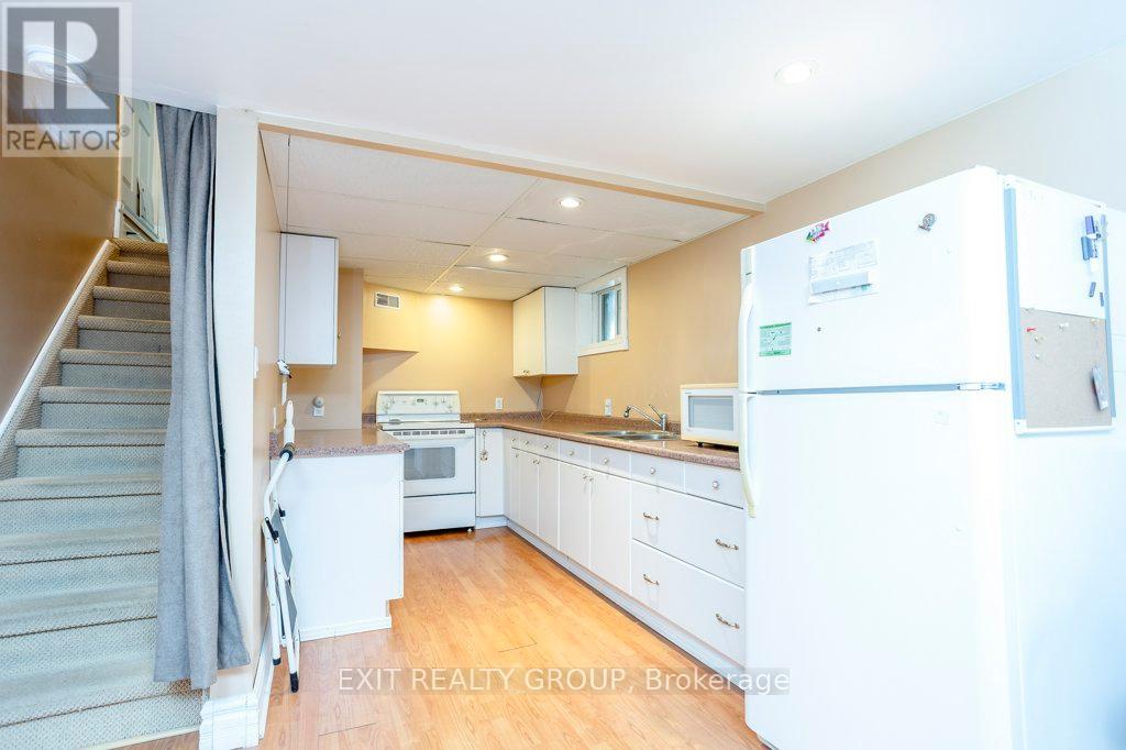 12 Nelson Street, Quinte West, Ontario  K0K 1E0 - Photo 25 - X12407248