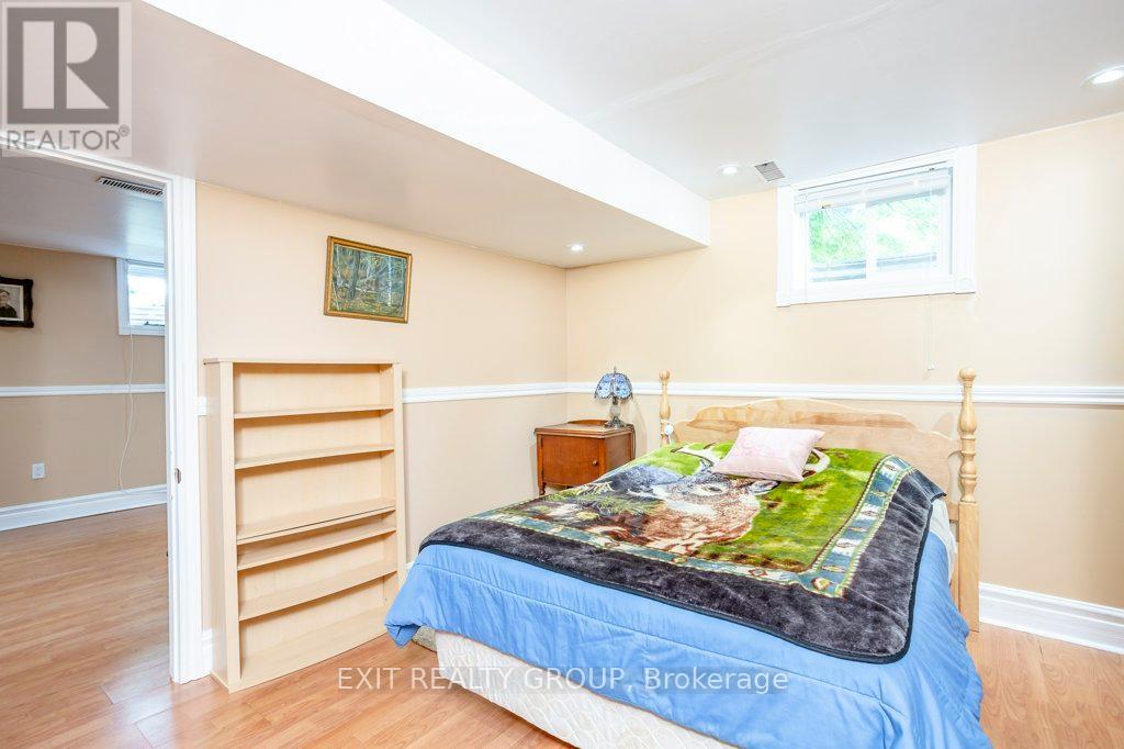 12 Nelson Street, Quinte West, Ontario  K0K 1E0 - Photo 32 - X12407248