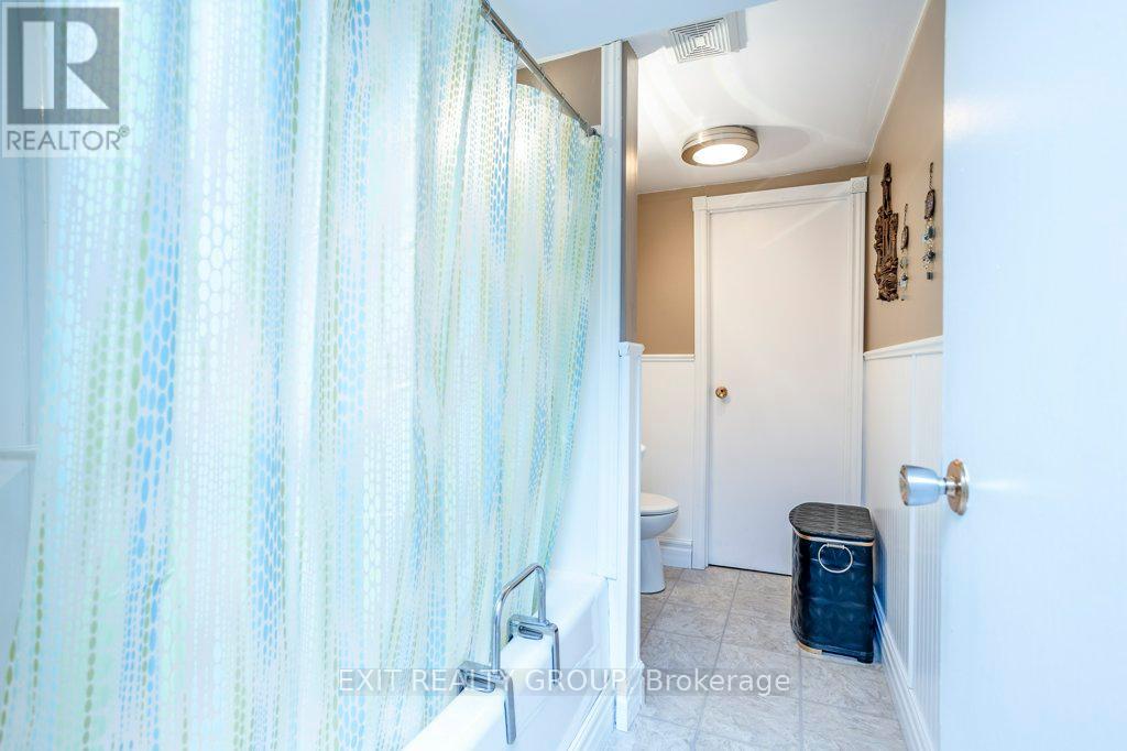 12 Nelson Street, Quinte West, Ontario  K0K 1E0 - Photo 37 - X12407248