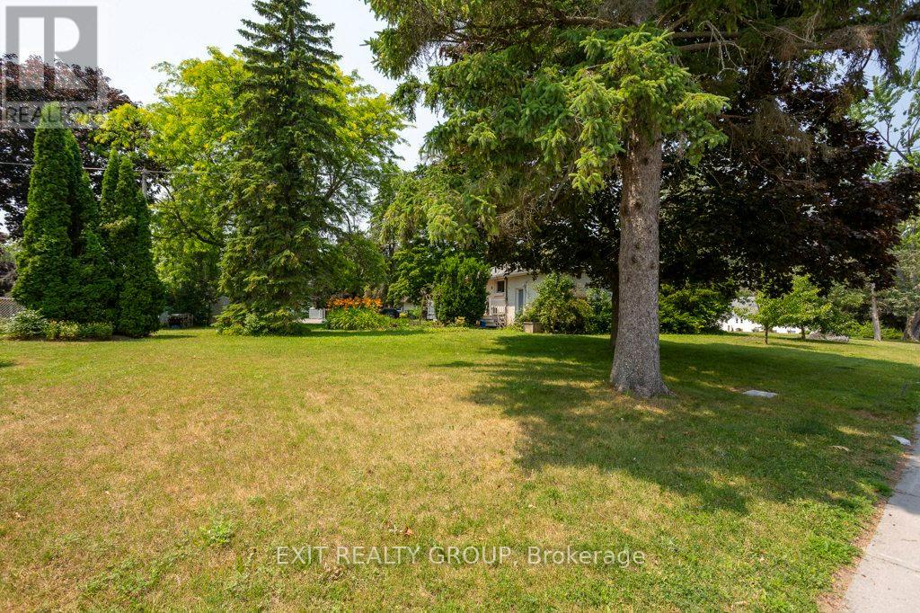 12 Nelson Street, Quinte West, Ontario  K0K 1E0 - Photo 41 - X12407248