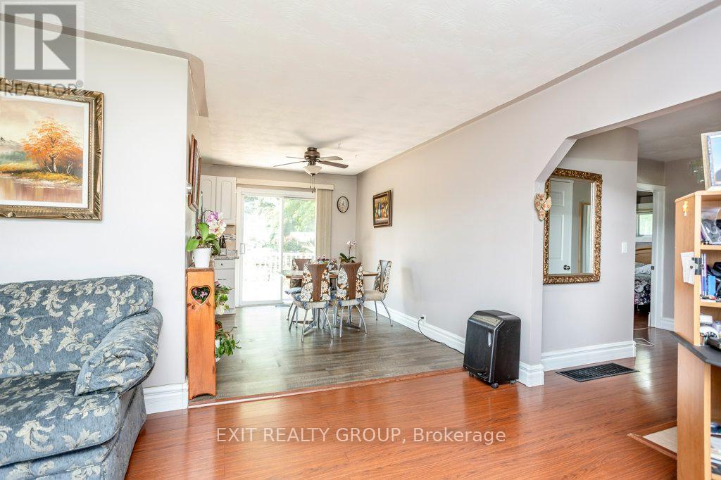 12 Nelson Street, Quinte West, Ontario  K0K 1E0 - Photo 6 - X12407248