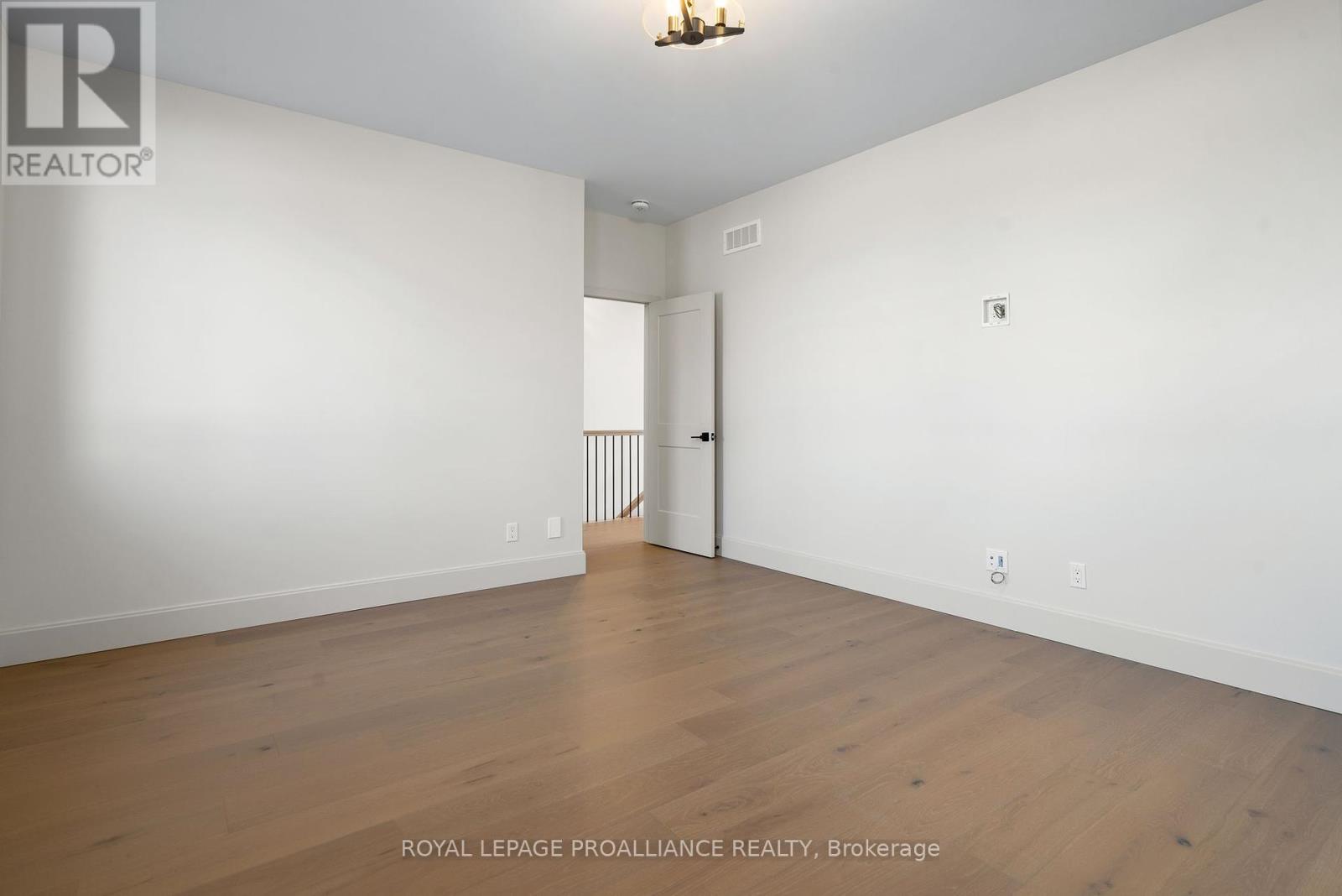 152 Sienna Avenue, Belleville, Ontario  K8P 0J6 - Photo 18 - X12407498