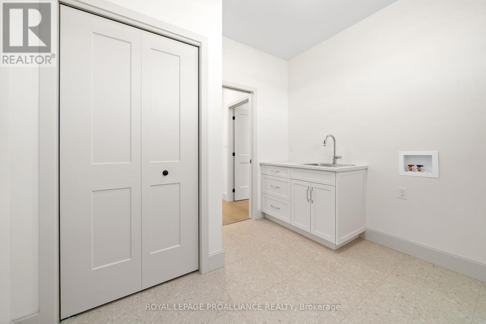152 Sienna Avenue, Belleville, Ontario  K8P 0J6 - Photo 22 - X12407498