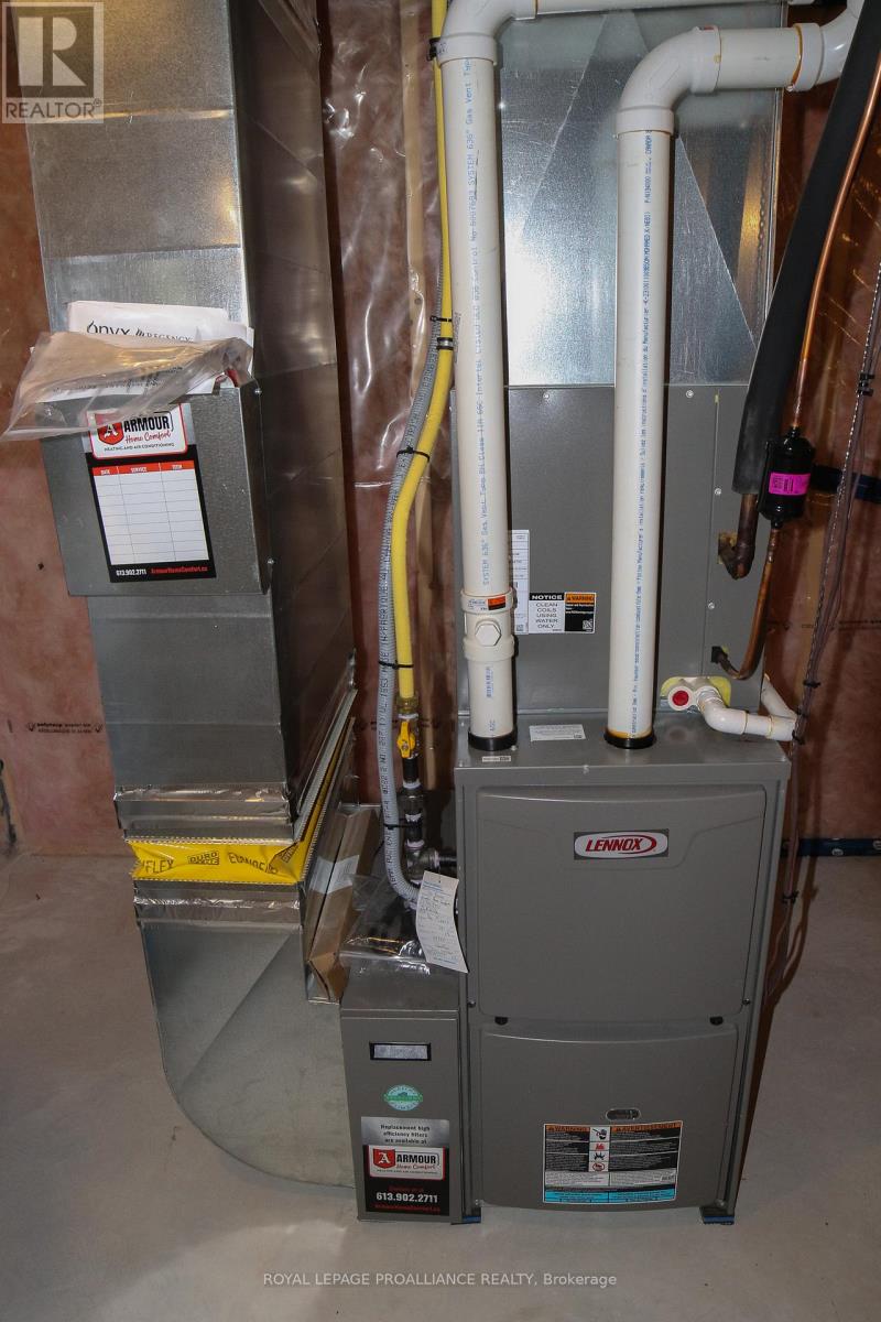 152 Sienna Avenue, Belleville, Ontario  K8P 0J6 - Photo 30 - X12407498