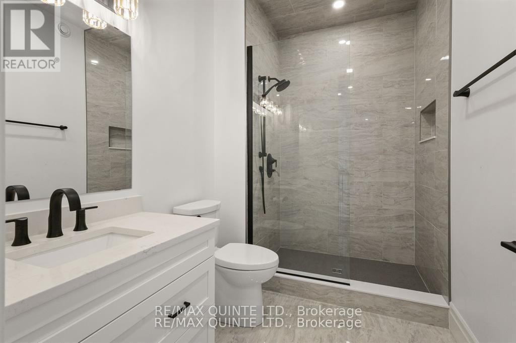 125 Villeneuve Drive, Prince Edward County, Ontario  K0K 2T0 - Photo 38 - X12407532
