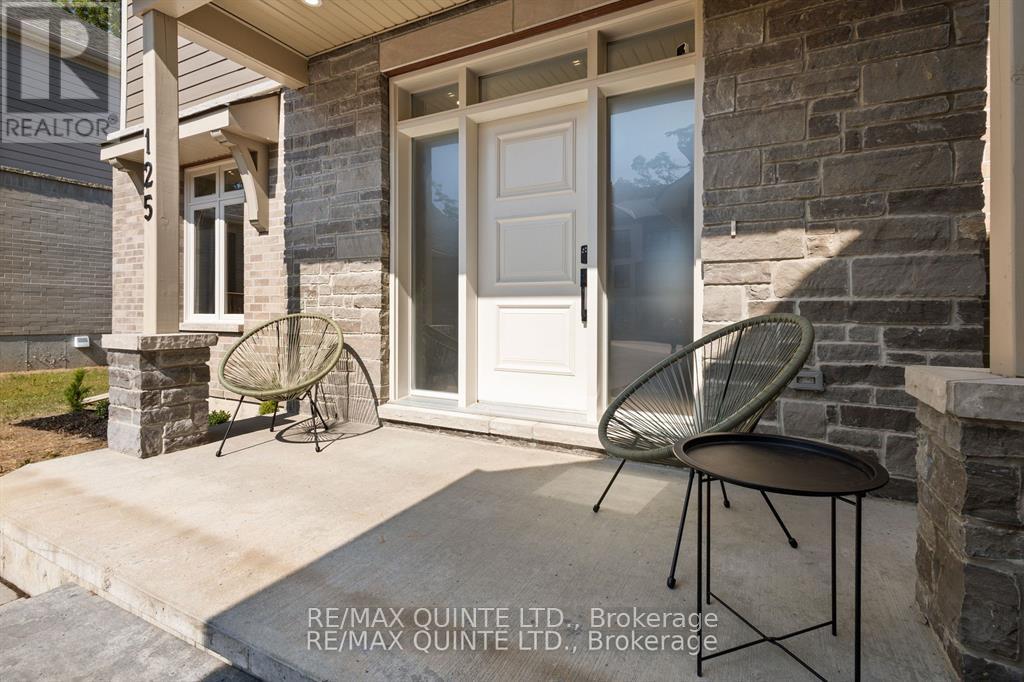 125 Villeneuve Drive, Prince Edward County, Ontario  K0K 2T0 - Photo 8 - X12407532