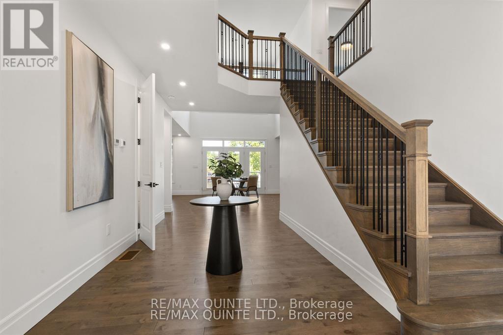 125 Villeneuve Drive, Prince Edward County, Ontario  K0K 2T0 - Photo 9 - X12407532