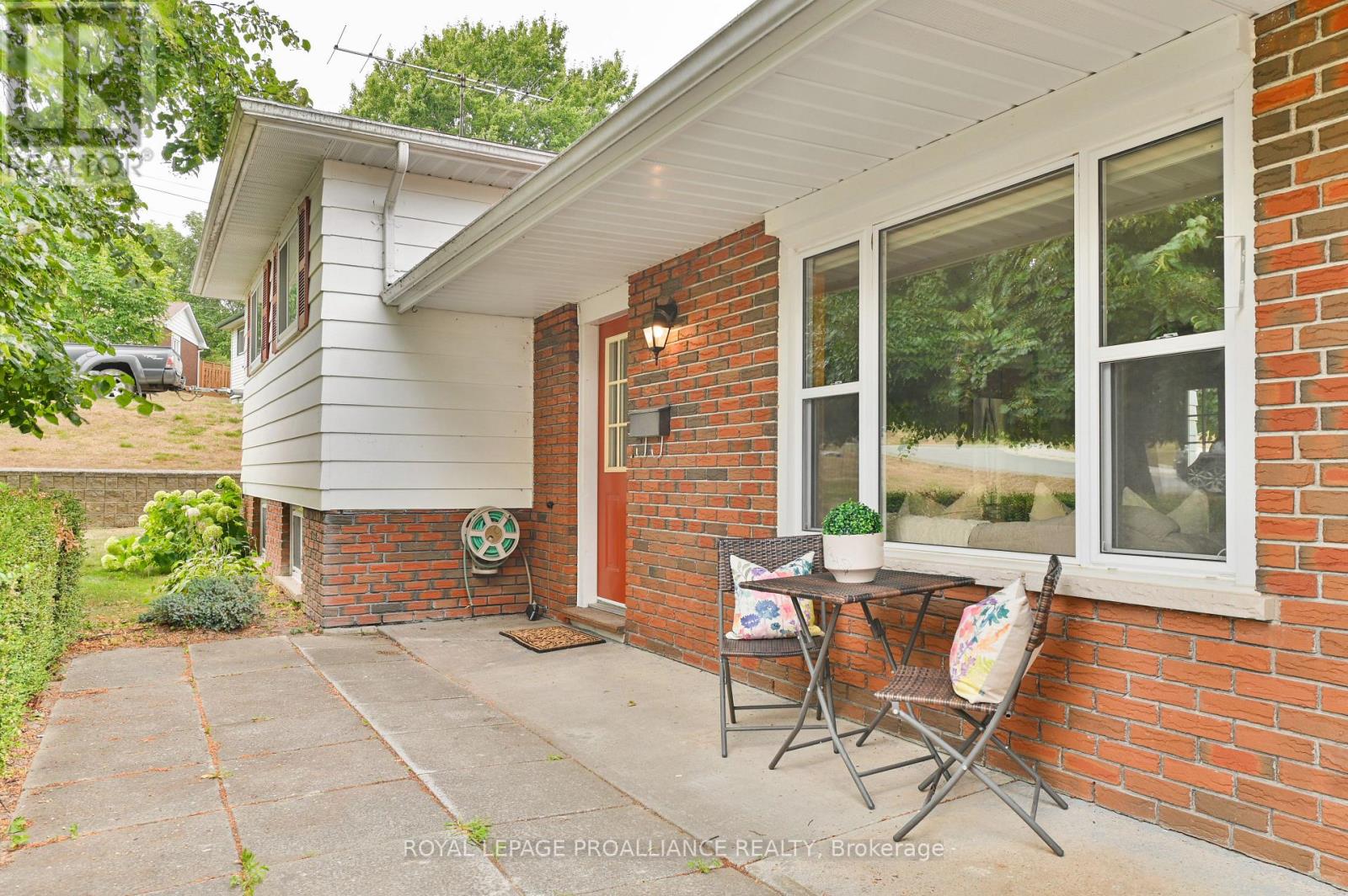 5 Orchard Crescent, Brighton, Ontario  K0K 1H0 - Photo 4 - X12407675