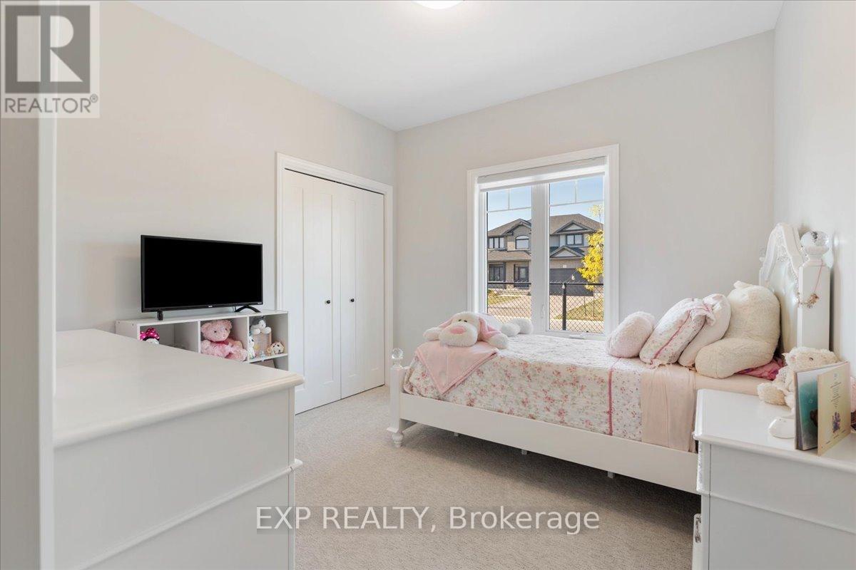 30 Raycroft Drive, Belleville, Ontario  K8N 0R4 - Photo 15 - X12409423