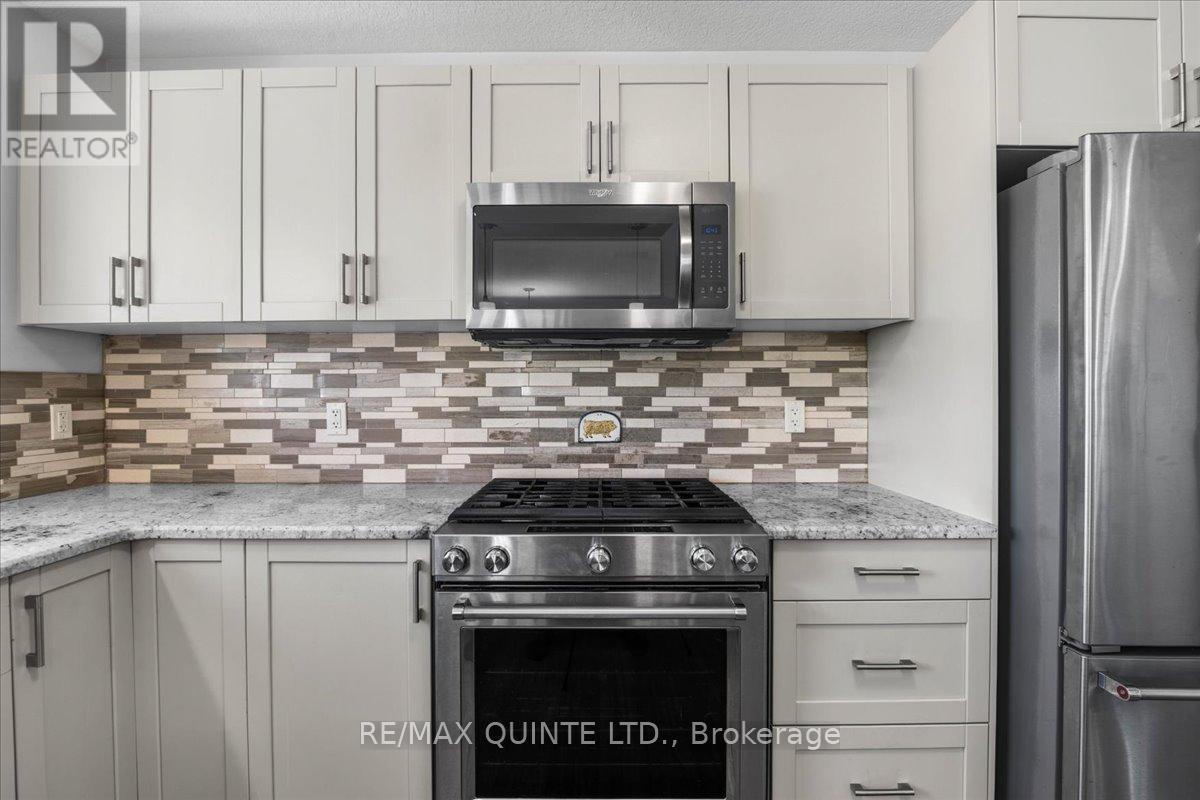 6 Granby Court, Belleville, Ontario  K8N 5W6 - Photo 17 - X12409509