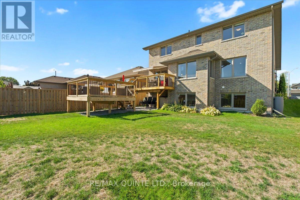6 Granby Court, Belleville, Ontario  K8N 5W6 - Photo 39 - X12409509