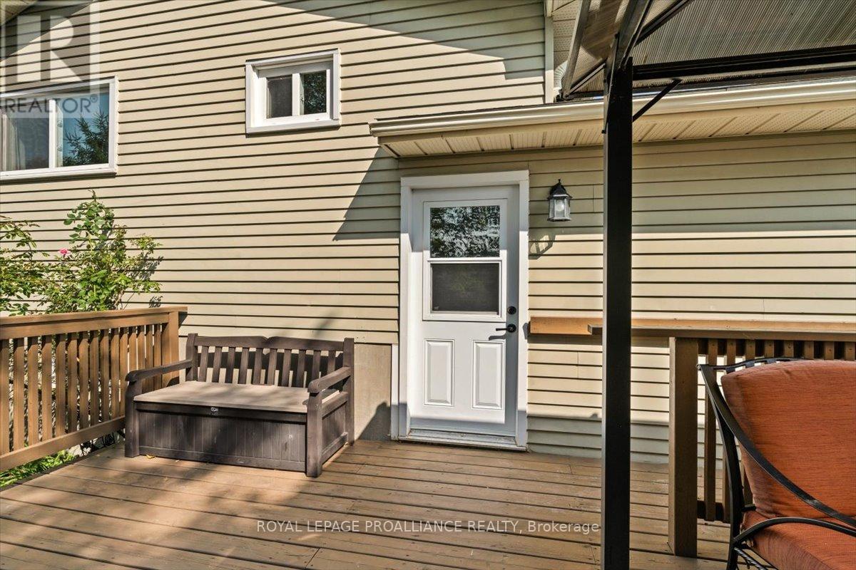 16 Centre Court, Quinte West, Ontario  K0K 2C0 - Photo 34 - X12409602