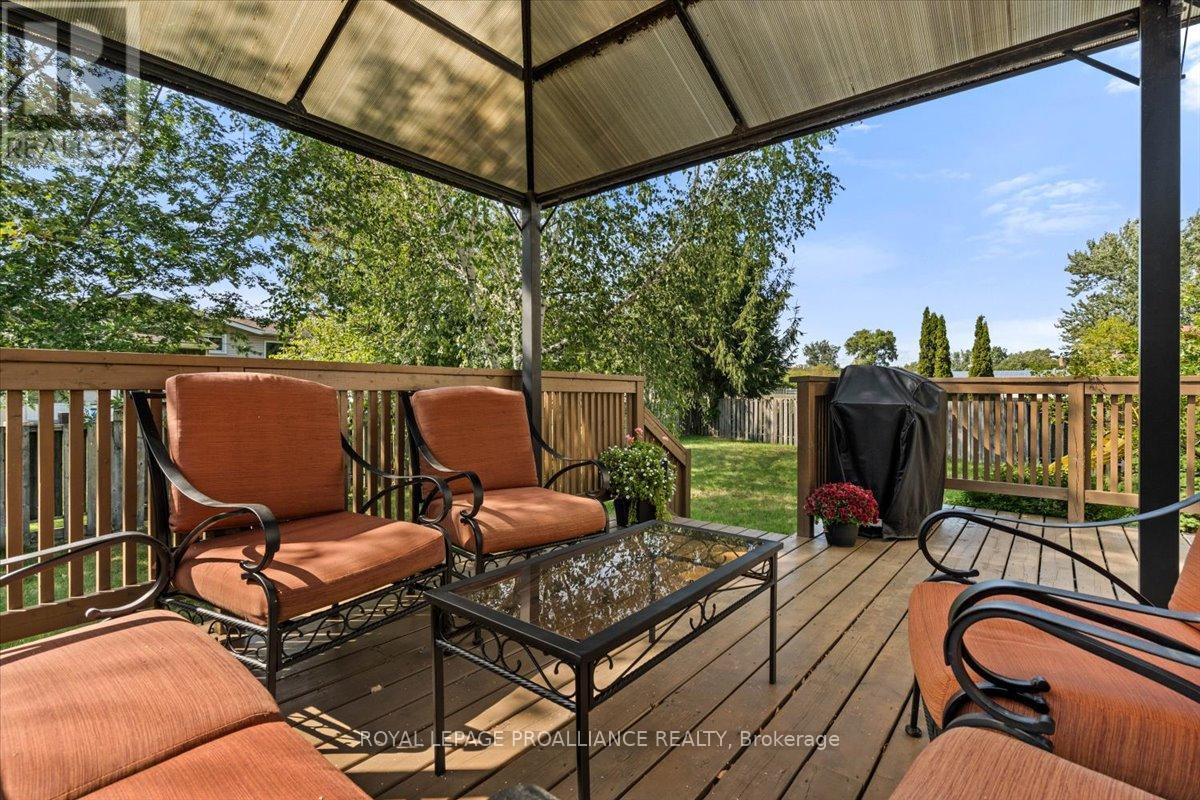 16 Centre Court, Quinte West, Ontario  K0K 2C0 - Photo 36 - X12409602