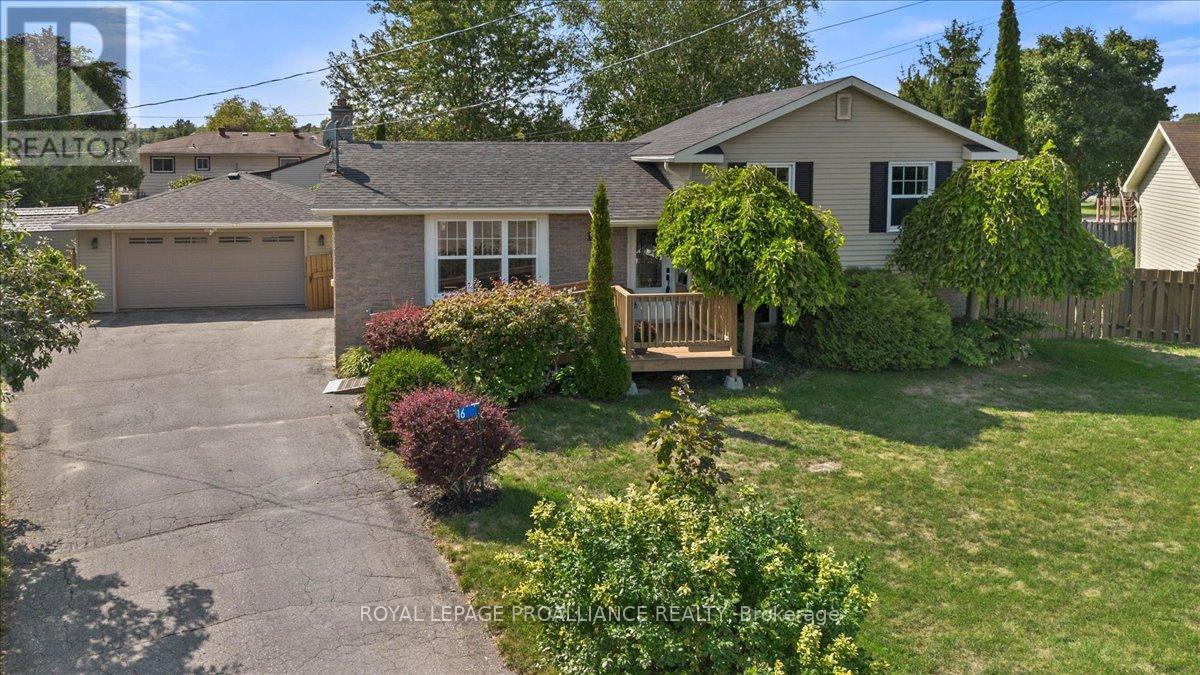 16 Centre Court, Quinte West, Ontario  K0K 2C0 - Photo 38 - X12409602