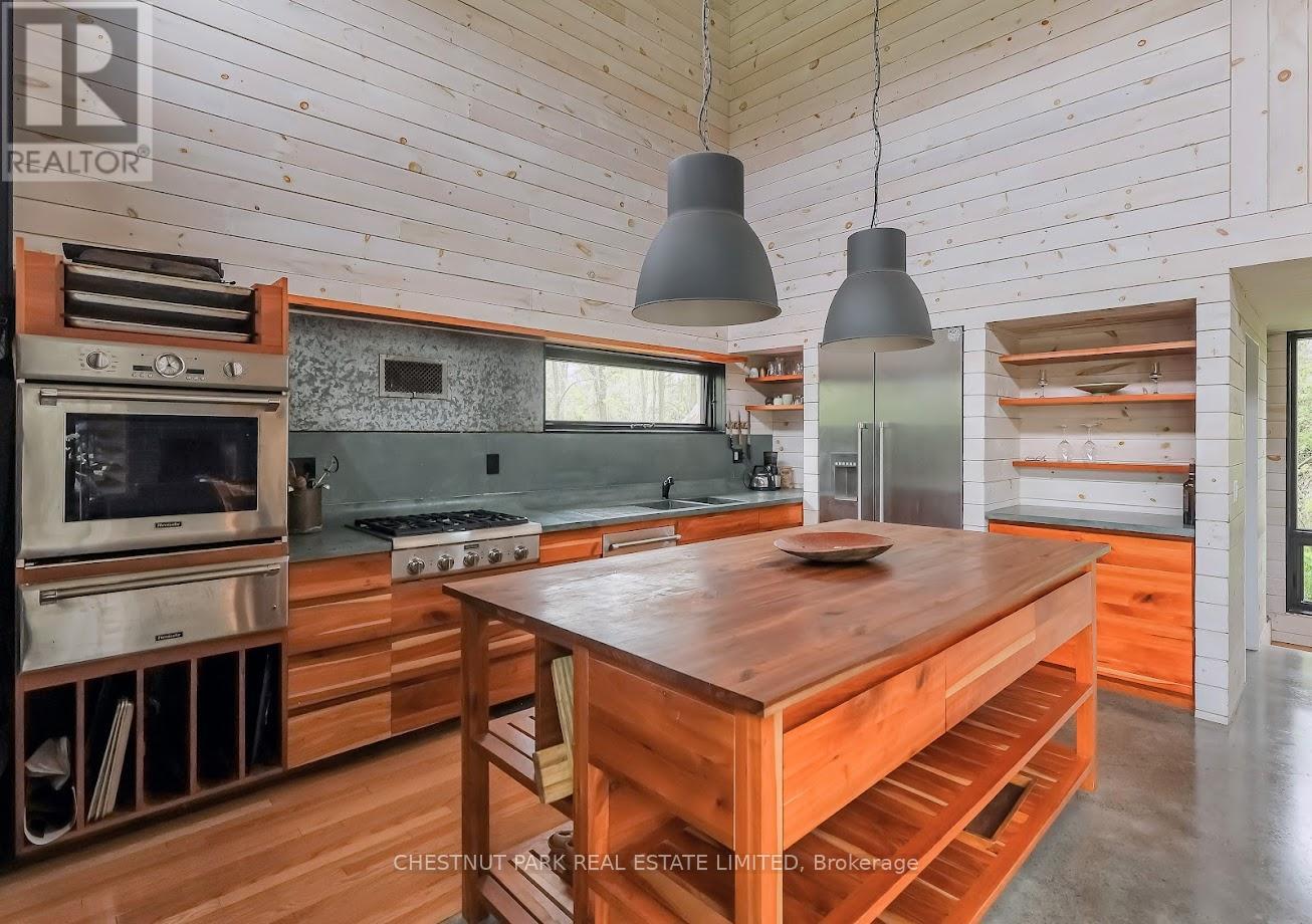 1 Station Road, Prince Edward County, Ontario  K0K 1J0 - Photo 12 - X12410477