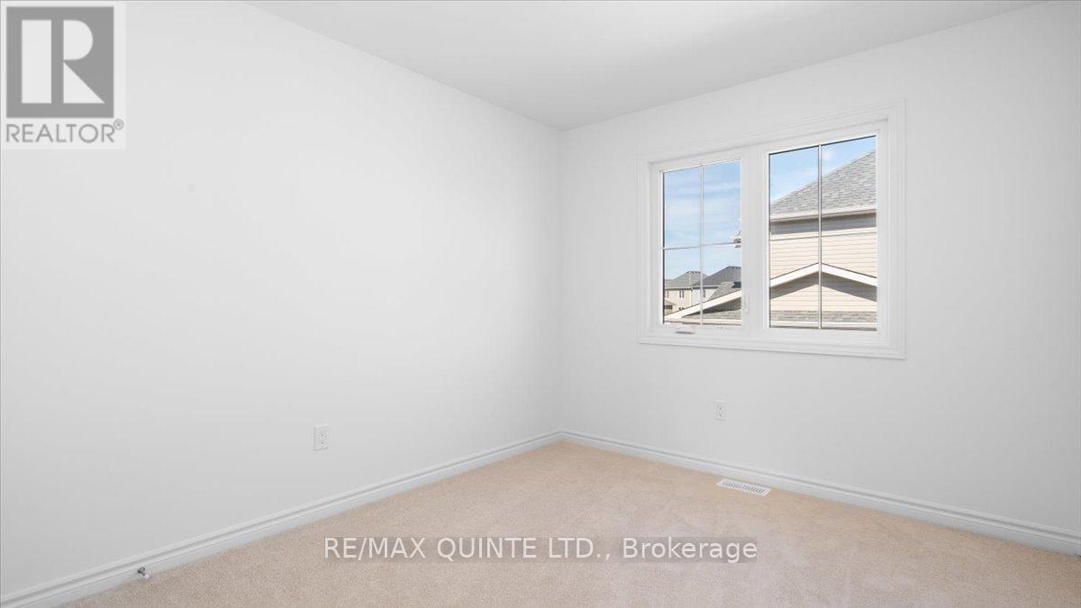 53 Lincoln Drive, Belleville, Ontario  K8N 0T7 - Photo 17 - X12410721
