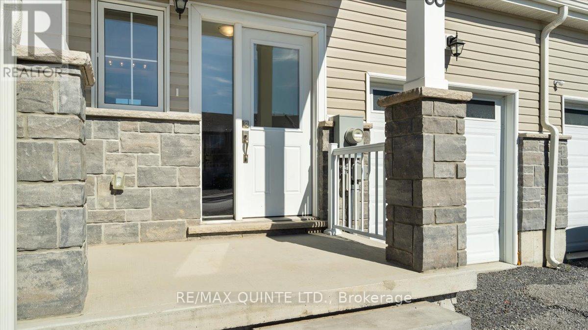 53 Lincoln Drive, Belleville, Ontario  K8N 0T7 - Photo 23 - X12410721