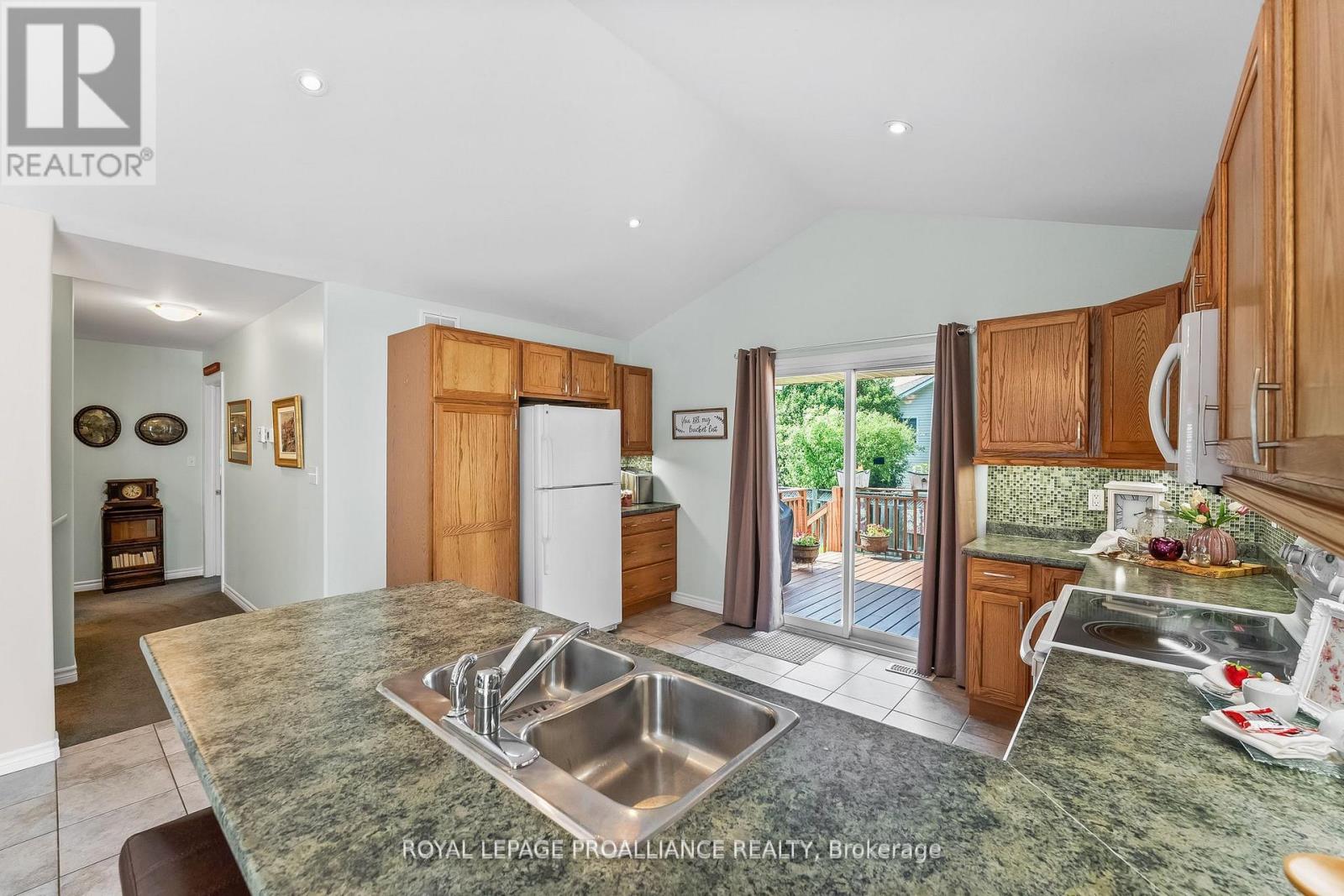 254 Raglan Street, Brighton, Ontario  K0K 1H0 - Photo 13 - X12410831