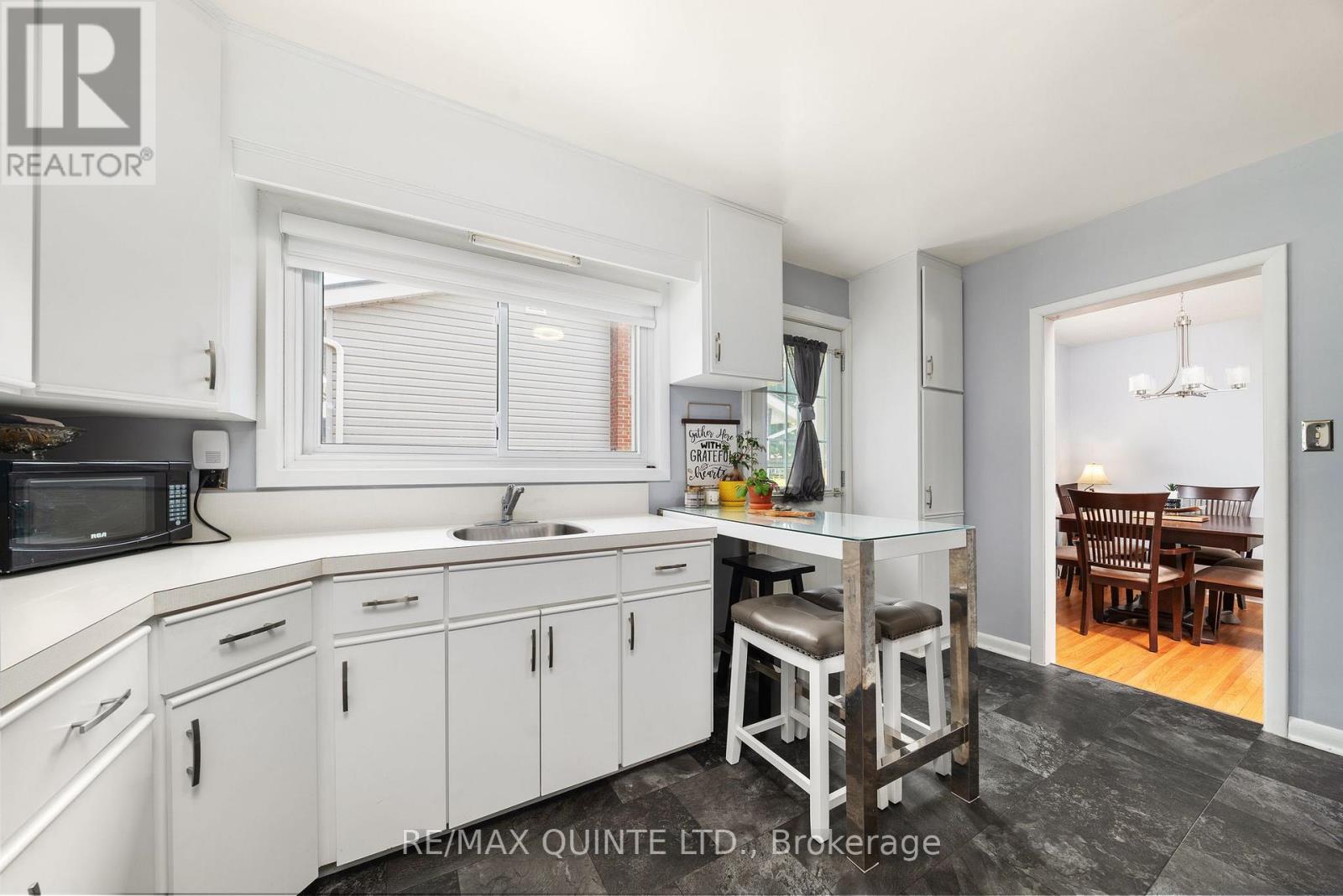 15 Linton Park Road, Belleville, Ontario  K8N 4K7 - Photo 10 - X12411247