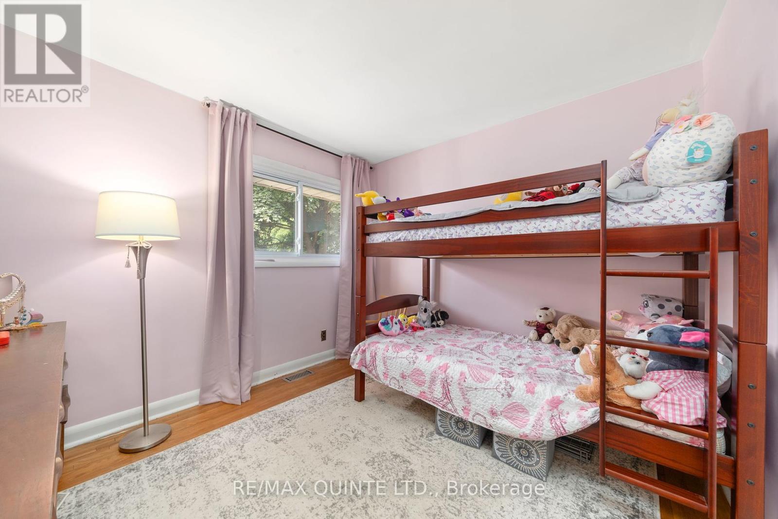 15 Linton Park Road, Belleville, Ontario  K8N 4K7 - Photo 19 - X12411247