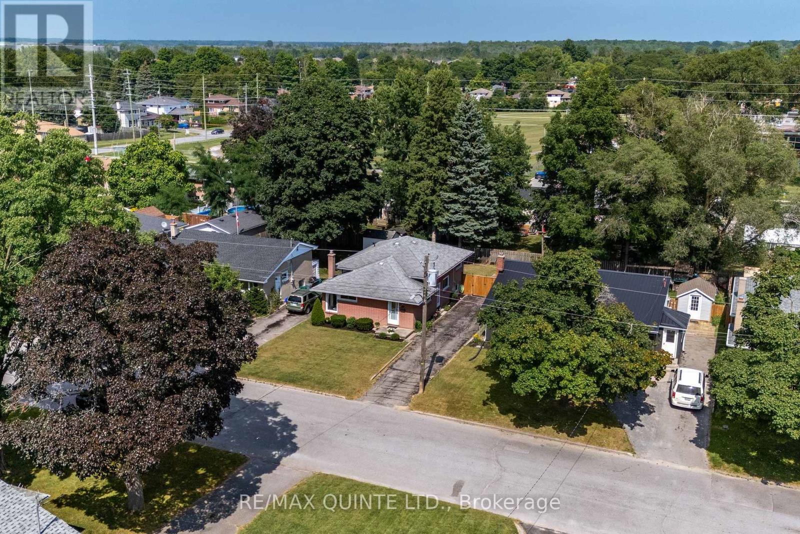 15 Linton Park Road, Belleville, Ontario  K8N 4K7 - Photo 29 - X12411247
