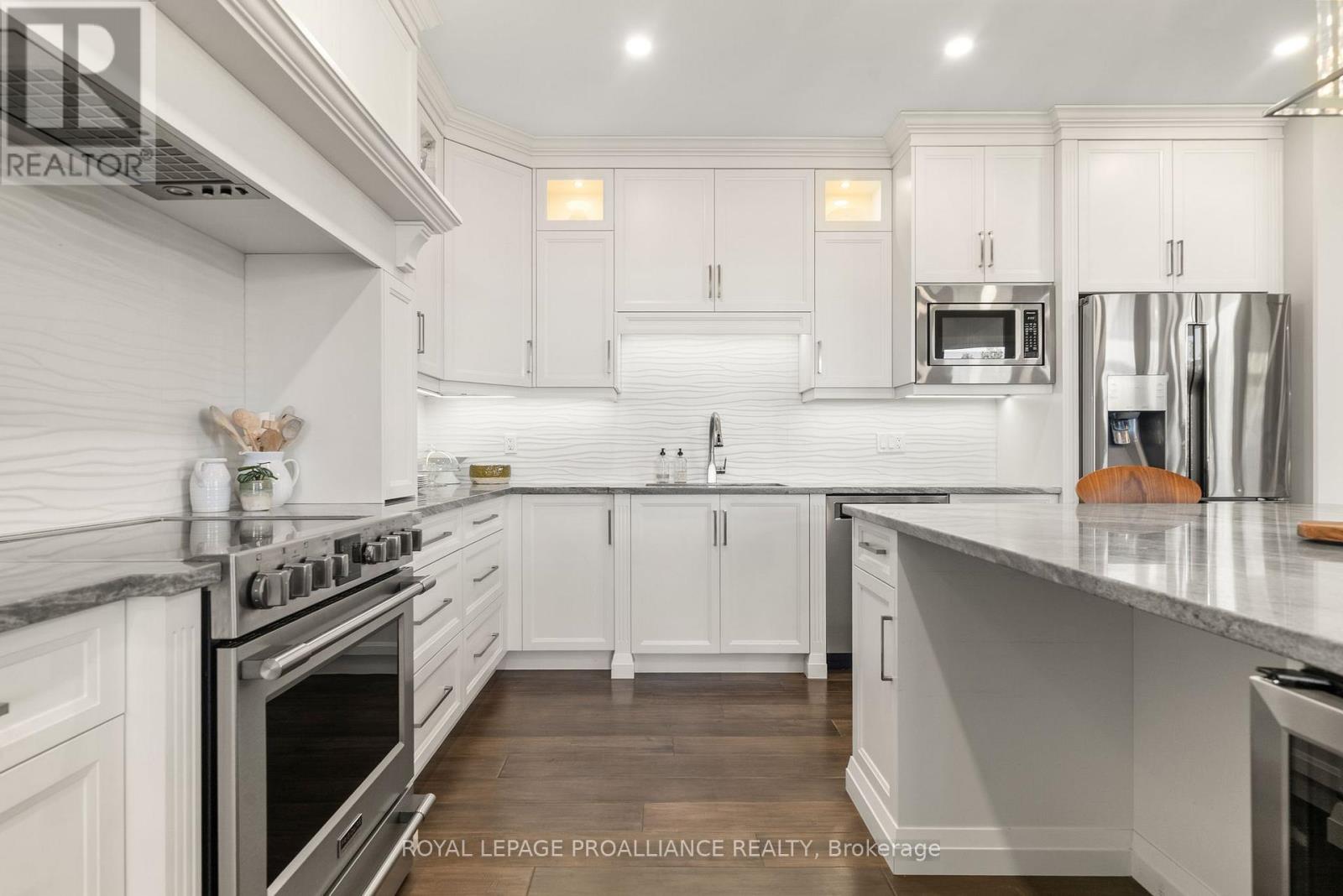 77 Navigation Drive, Prince Edward County, Ontario  K8N 0G1 - Photo 13 - X12411350