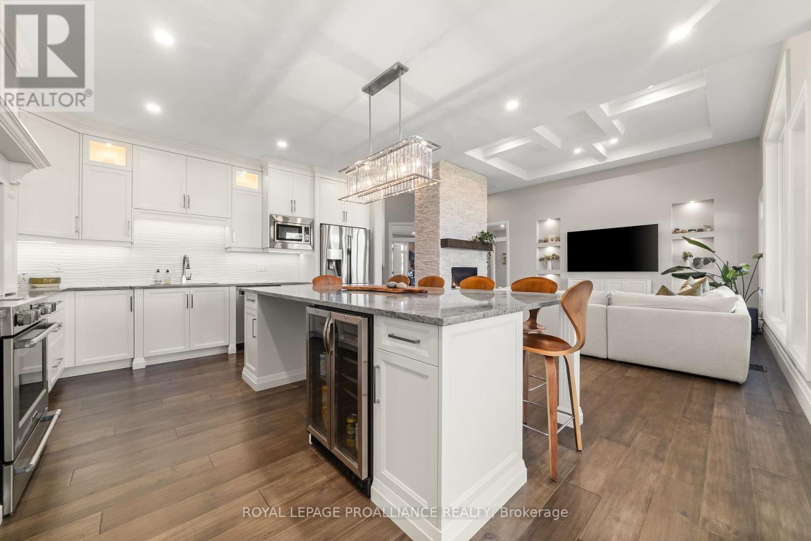 77 Navigation Drive, Prince Edward County, Ontario  K8N 0G1 - Photo 14 - X12411350
