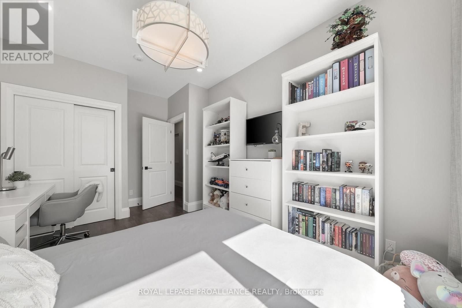 77 Navigation Drive, Prince Edward County, Ontario  K8N 0G1 - Photo 25 - X12411350