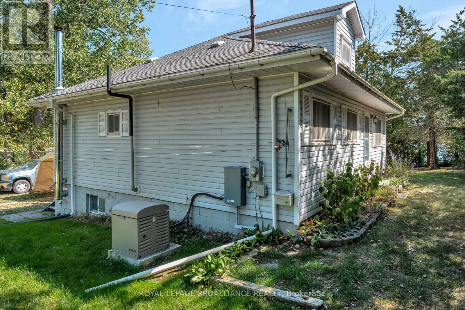 473 County Rd 19, Prince Edward County, Ontario  K0K 1A0 - Photo 33 - X12411614
