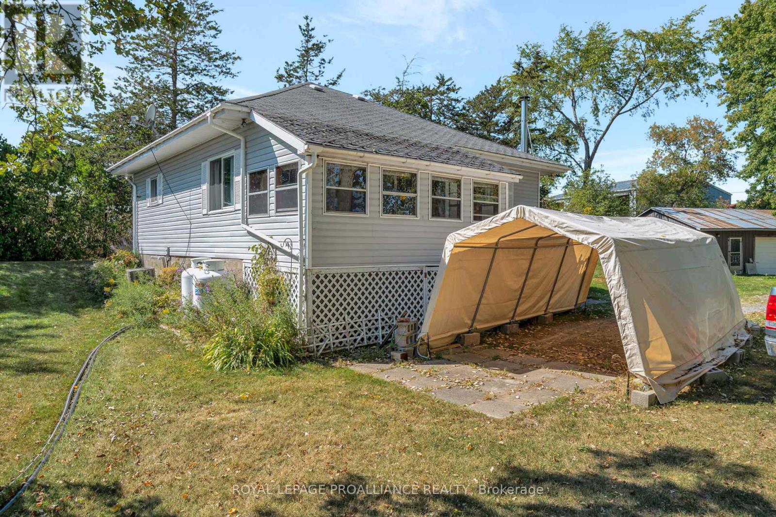 473 County Rd 19, Prince Edward County, Ontario  K0K 1A0 - Photo 35 - X12411614