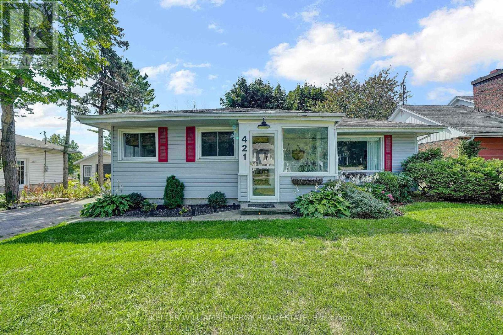 421 Bloomfield Main Street, Prince Edward County, Ontario  K0K 1G0 - Photo 2 - X12412229