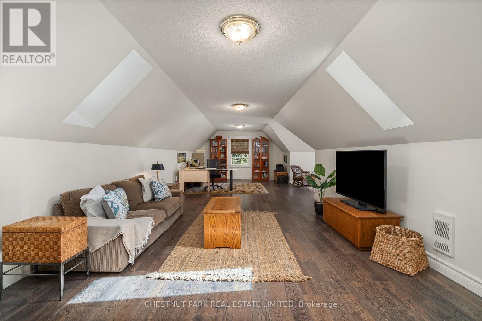 4698 County Road 8, Prince Edward County, Ontario  K0K 2T0 - Photo 30 - X12413046
