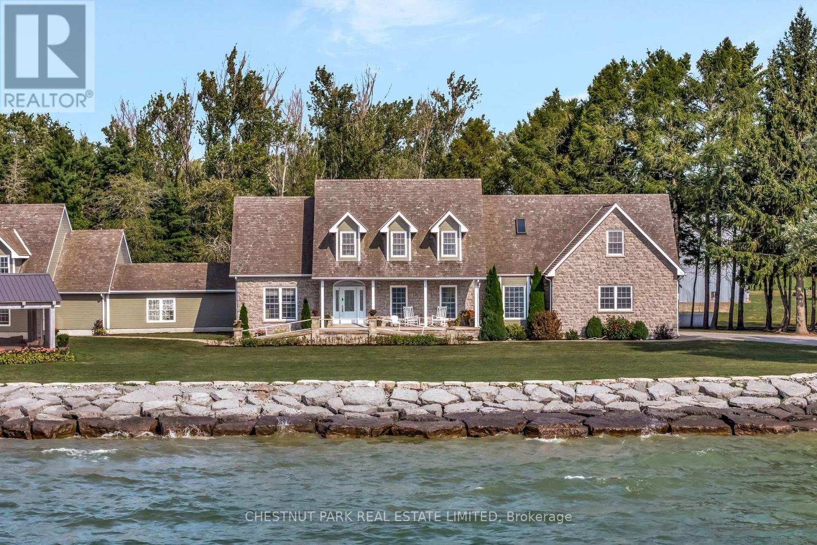 4698 County Road 8, Prince Edward County, Ontario  K0K 2T0 - Photo 4 - X12413046
