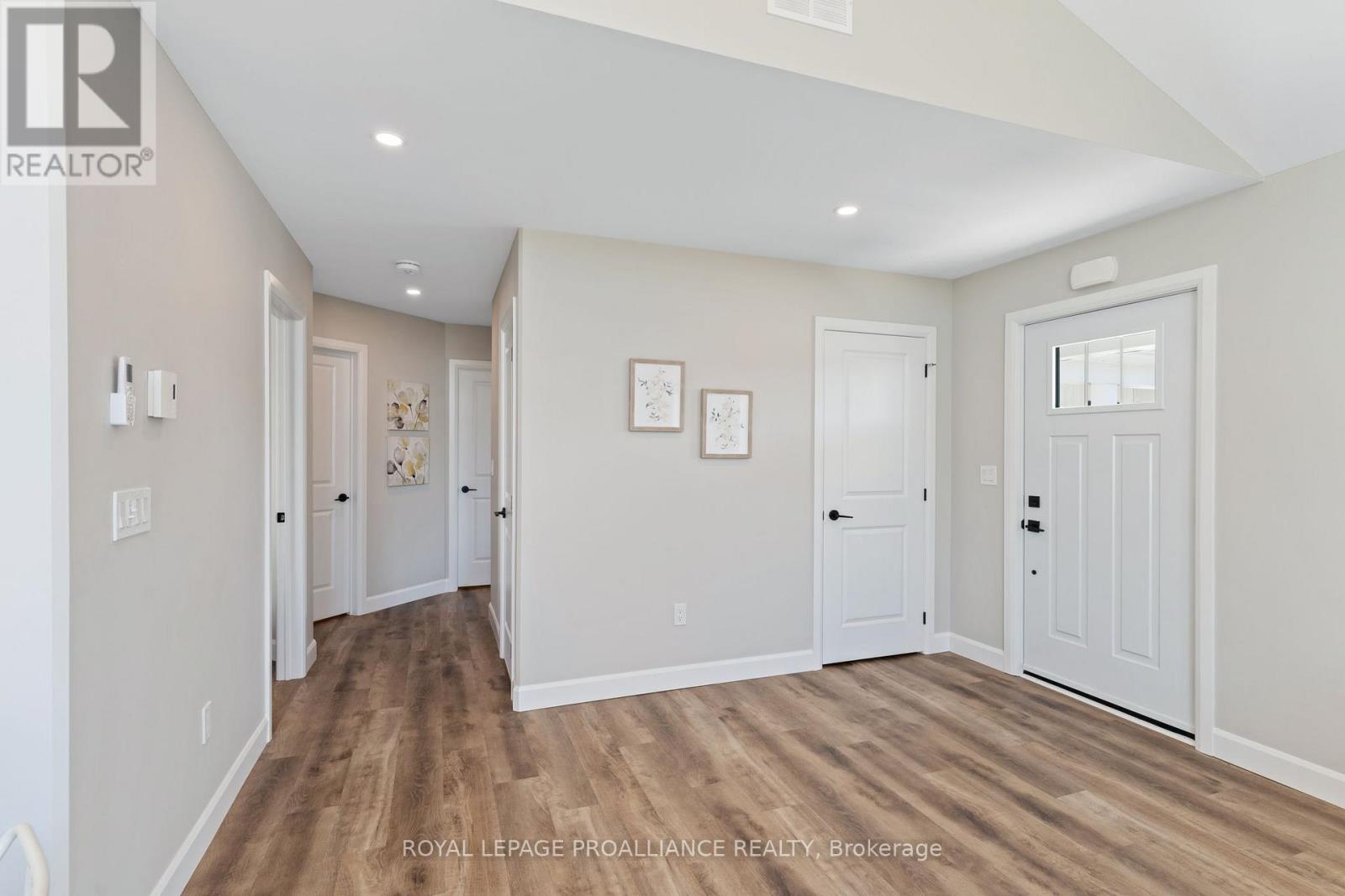102 - 14 Meadowcreek Drive, Brighton, Ontario  K0K 1H0 - Photo 15 - X12413180