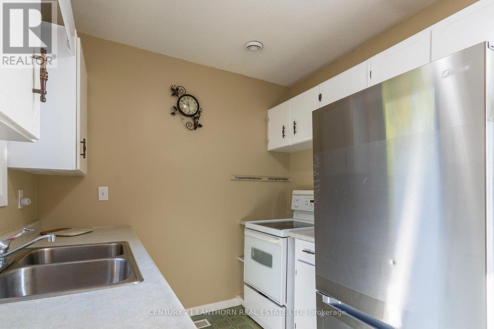 320 Smith Street, Brighton, Ontario  K0K 1H0 - Photo 11 - X12413268