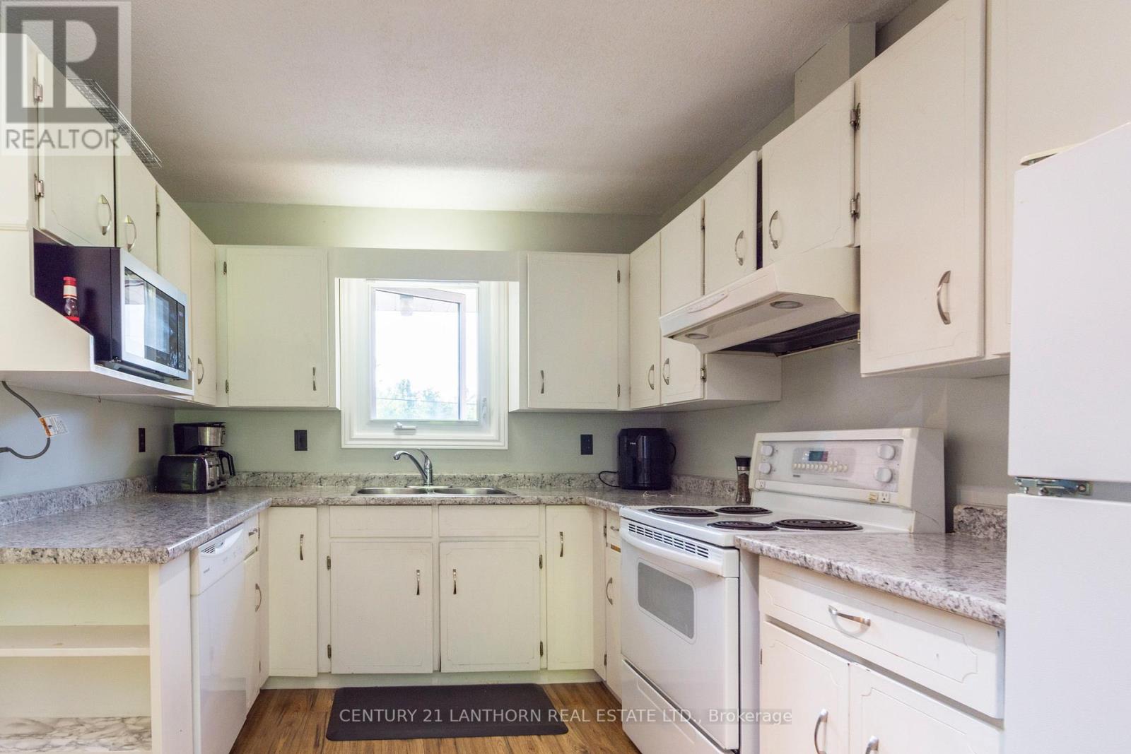 320 Smith Street, Brighton, Ontario  K0K 1H0 - Photo 28 - X12413268