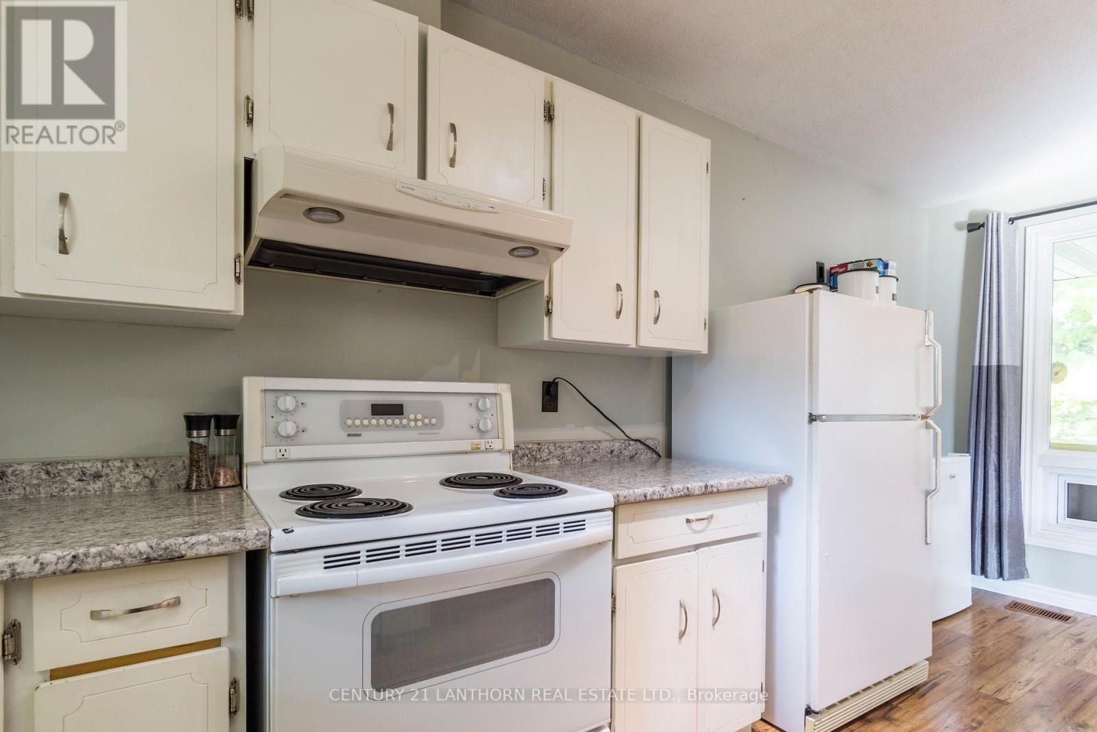 320 Smith Street, Brighton, Ontario  K0K 1H0 - Photo 30 - X12413268