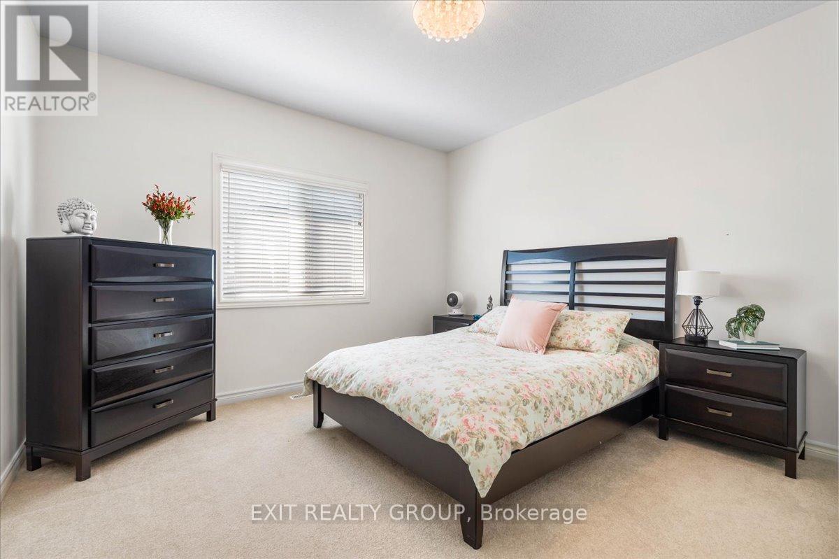 18 Gilbert Crescent, Prince Edward County, Ontario  K0K 3L0 - Photo 22 - X12413320