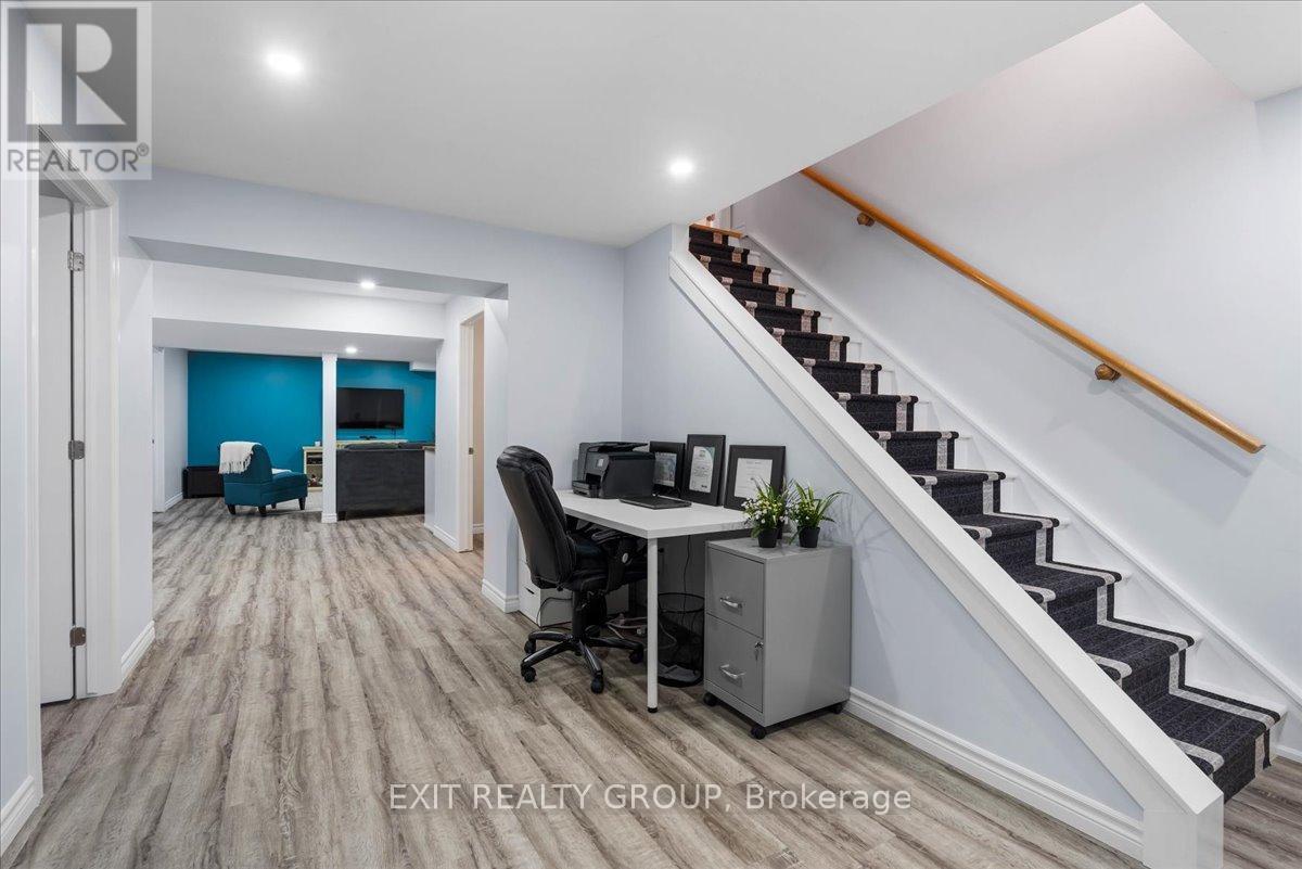 18 Gilbert Crescent, Prince Edward County, Ontario  K0K 3L0 - Photo 29 - X12413320