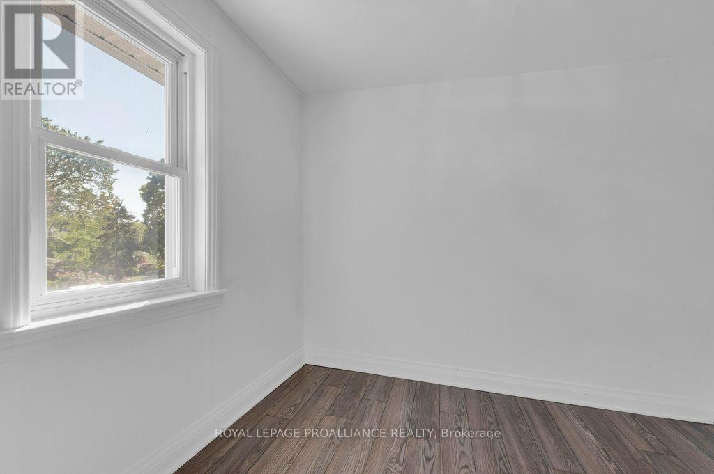 9 Wilkins Street, Belleville, Ontario  K8P 1P2 - Photo 20 - X12413422