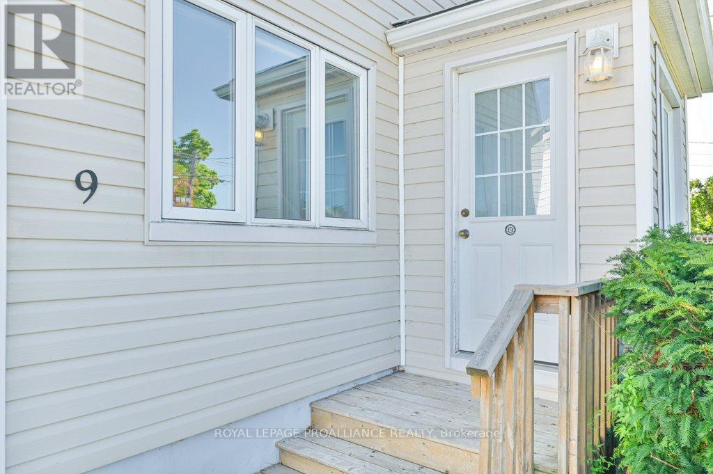 9 Wilkins Street, Belleville, Ontario  K8P 1P2 - Photo 4 - X12413422