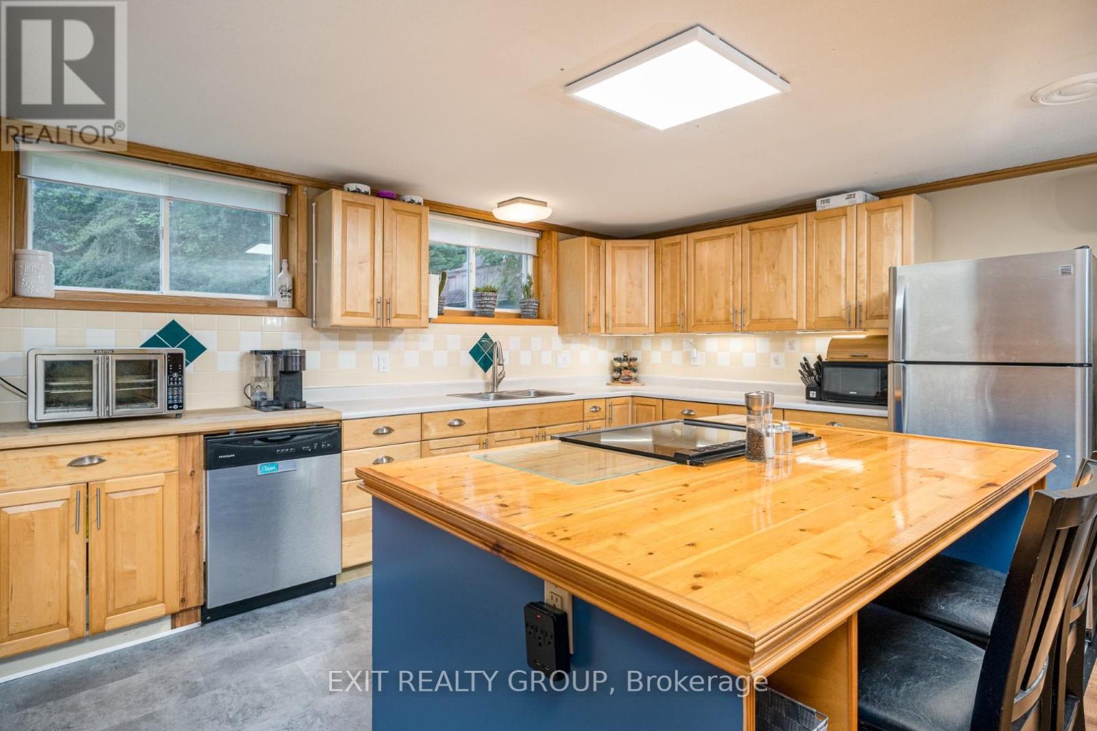 103 Camp Lane, Tweed, Ontario  K0K 3J0 - Photo 15 - X12413484