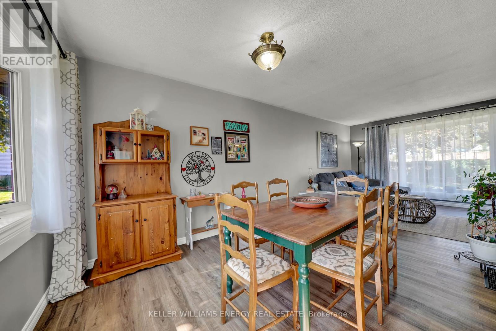 2 Argyle Crescent, Prince Edward County, Ontario  K0K 2T0 - Photo 10 - X12413627