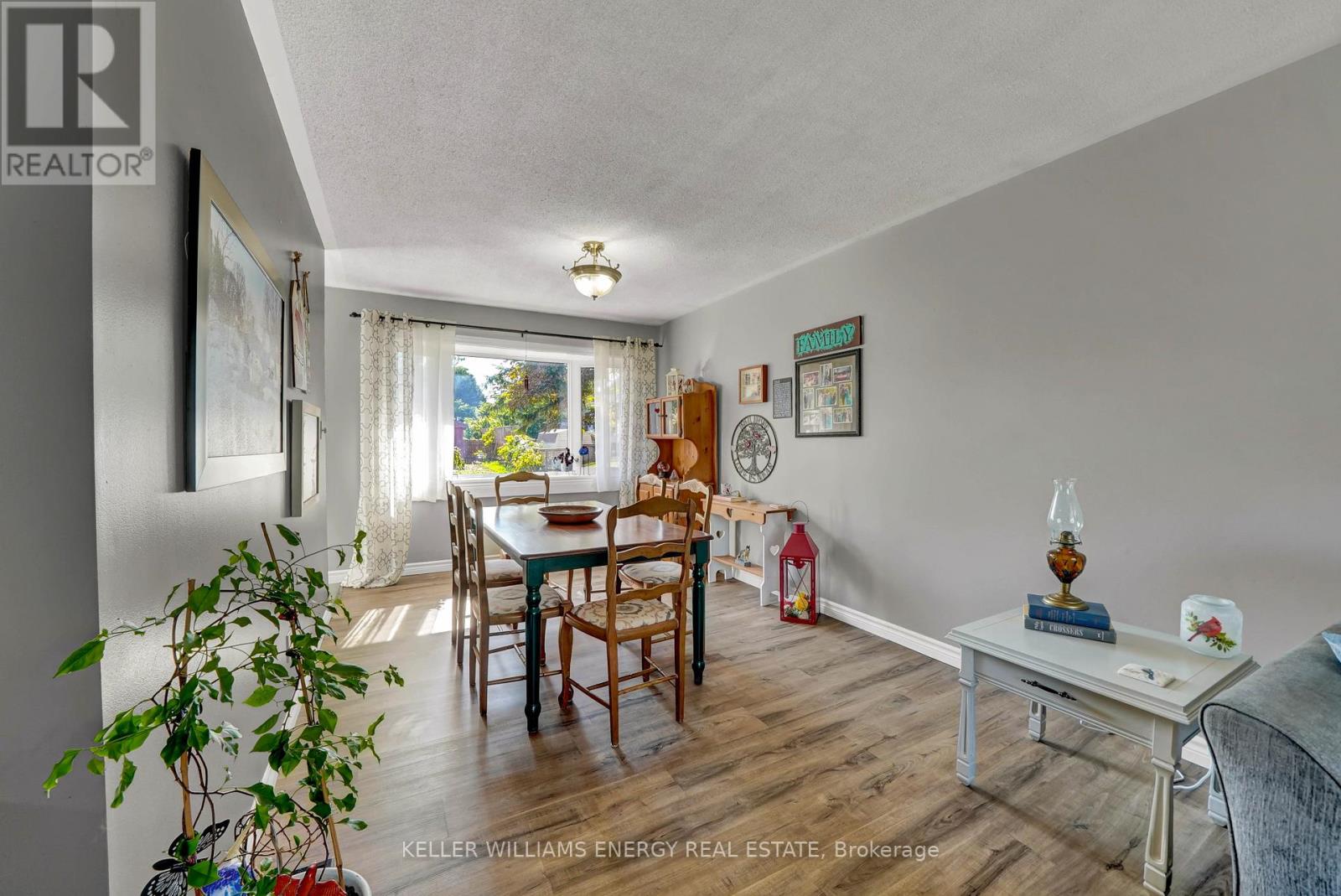 2 Argyle Crescent, Prince Edward County, Ontario  K0K 2T0 - Photo 5 - X12413627