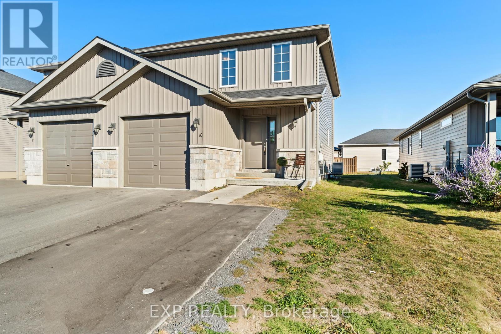 10 Cobblestone Street, Belleville, Ontario  K8P 0E4 - Photo 2 - X12414636