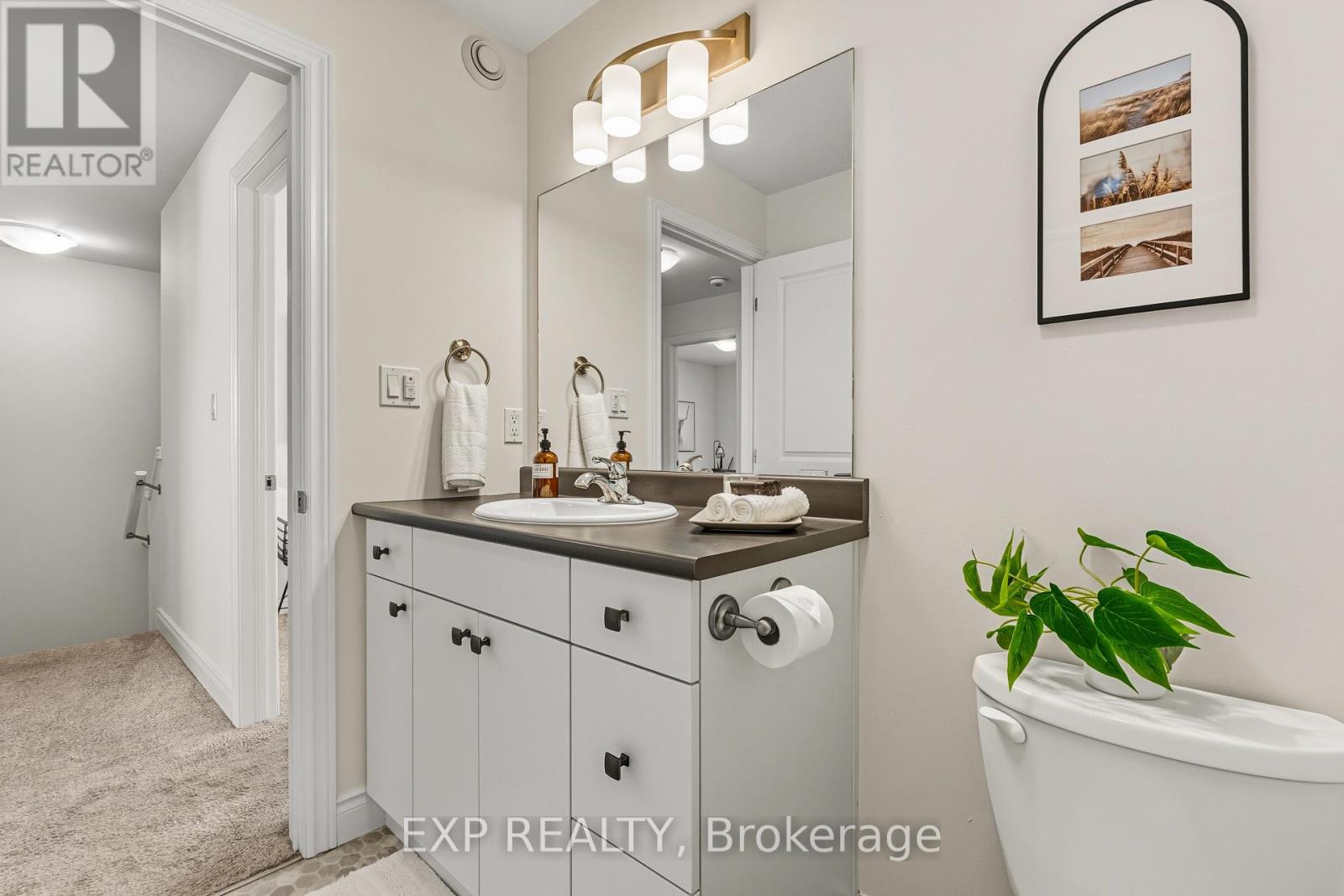 10 Cobblestone Street, Belleville, Ontario  K8P 0E4 - Photo 32 - X12414636