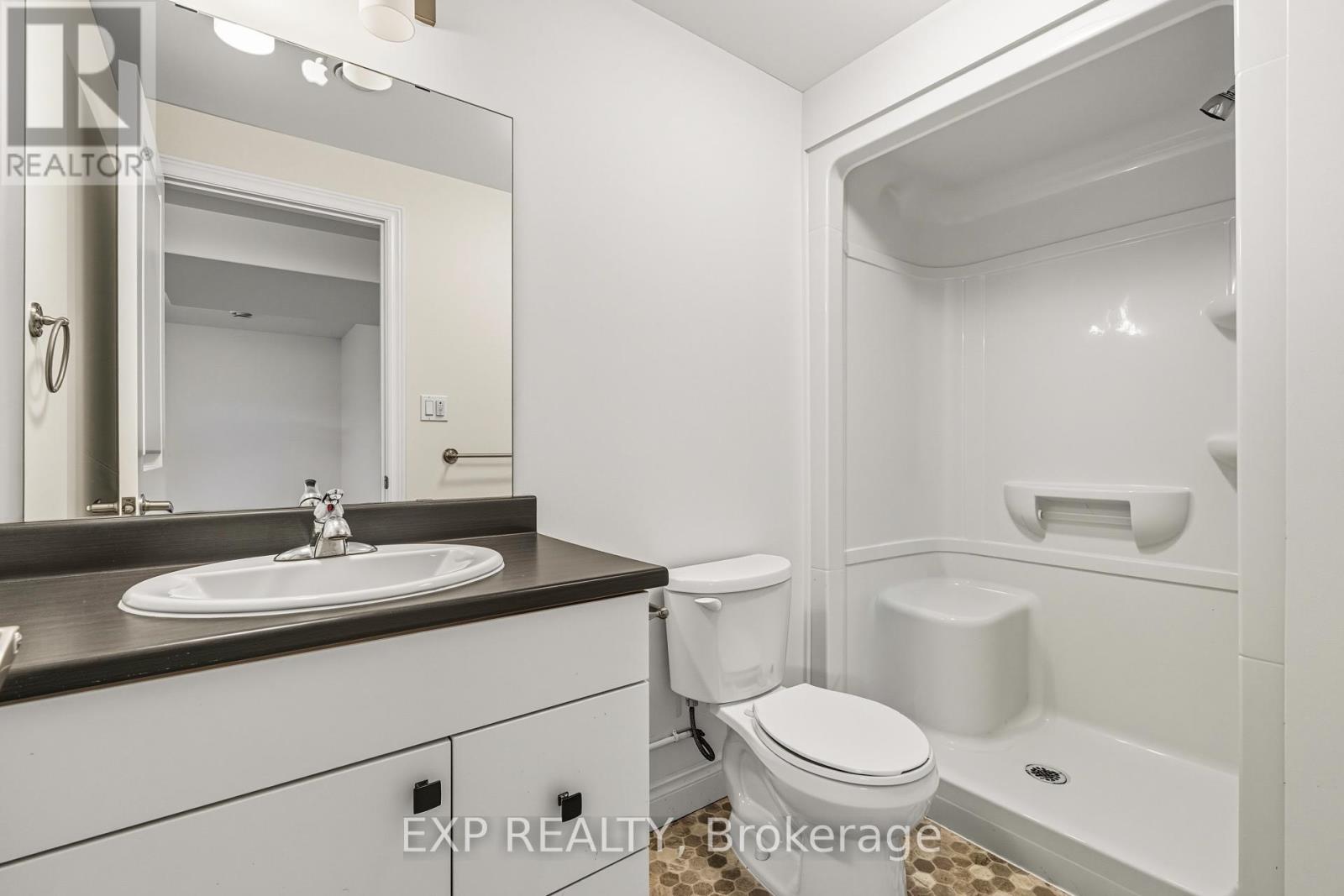 10 Cobblestone Street, Belleville, Ontario  K8P 0E4 - Photo 35 - X12414636