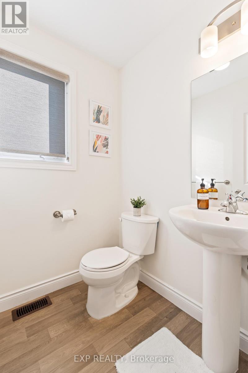 10 Cobblestone Street, Belleville, Ontario  K8P 0E4 - Photo 8 - X12414636