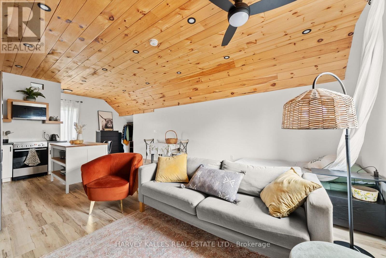 2100 County Rd 1 Road, Prince Edward County, Ontario  K0K 1G0 - Photo 34 - X12414971